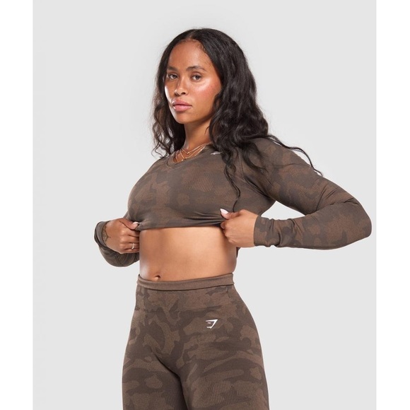 Gymshark Adapt Camo Long Sleeve Crop Top - Picture 2 of 11